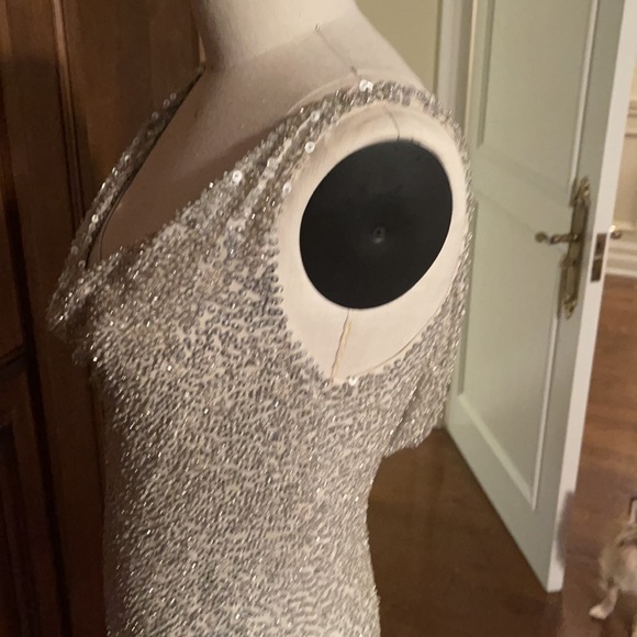 Carmen Marc Valvo Silver sequin cocktail dress - Picture 4 of 9